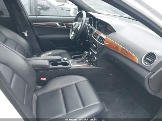 2013 MERCEDES-BENZ C 250 WDDGF4HB9DR247695 Photo 4