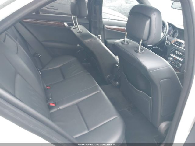 2013 MERCEDES-BENZ C 250 WDDGF4HB9DR247695 Photo 7