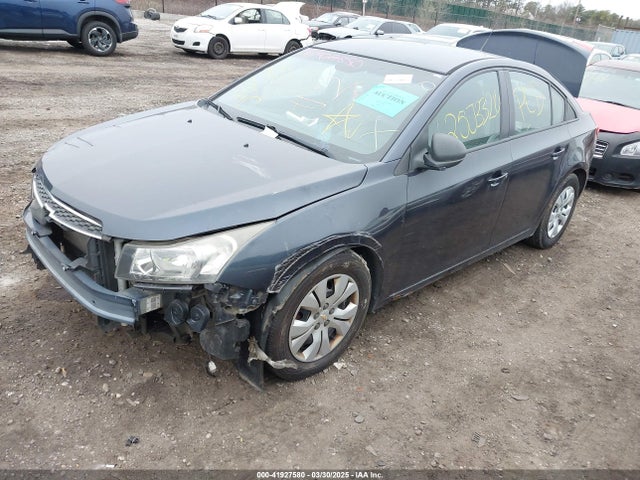 1G1PA5SGXE7231269 Chevrolet Cruze Ls Auto