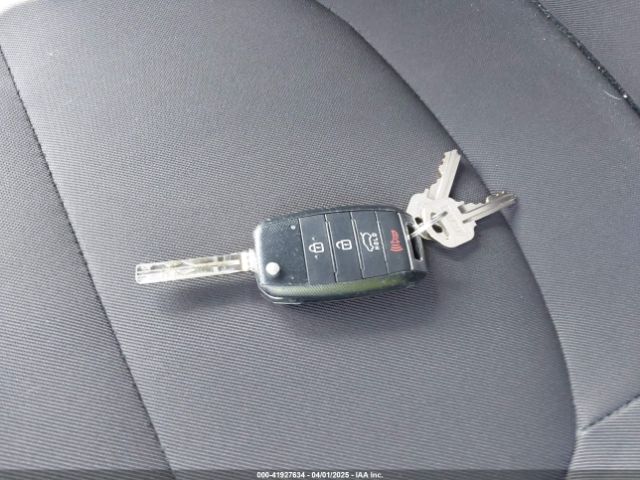 KNDJN2A26K7912417 KIA Soul