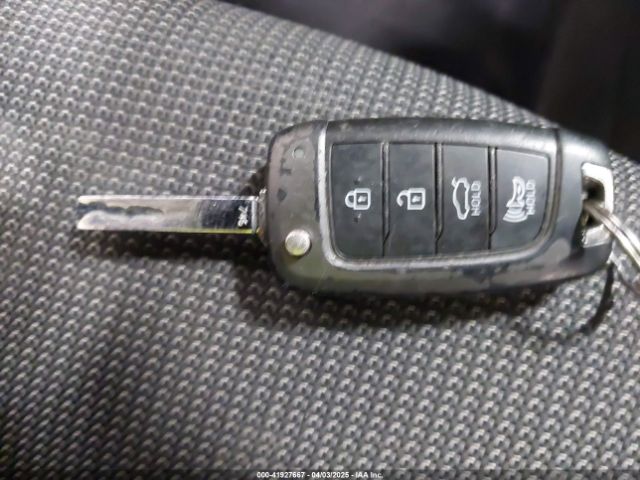 3KPC24A37JE034940 Hyundai ACCENT SE