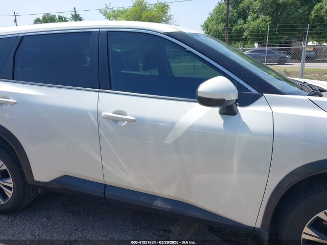 5N1BT3BA1NC713692 Nissan Rogue Sv Fwd