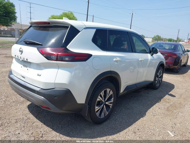 5N1BT3BA1NC713692 Nissan Rogue Sv Fwd