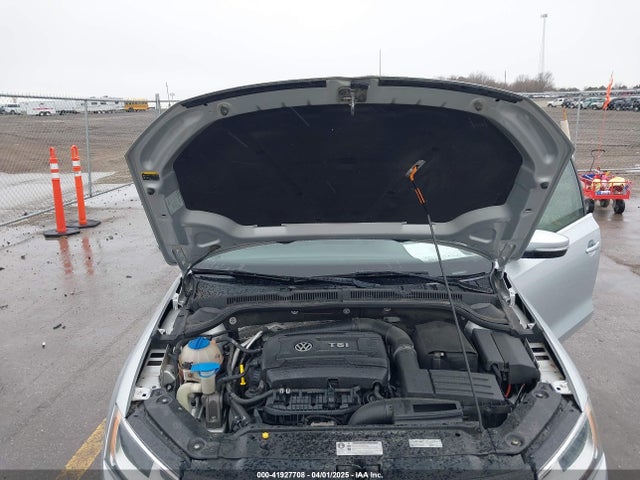 3VWD07AJ9EM435036 Volkswagen Jetta 1.8t Se
