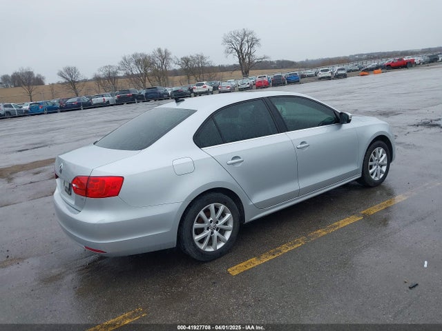 3VWD07AJ9EM435036 Volkswagen Jetta 1.8t Se