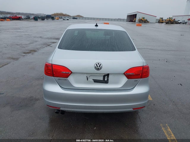 3VWD07AJ9EM435036 Volkswagen Jetta 1.8t Se