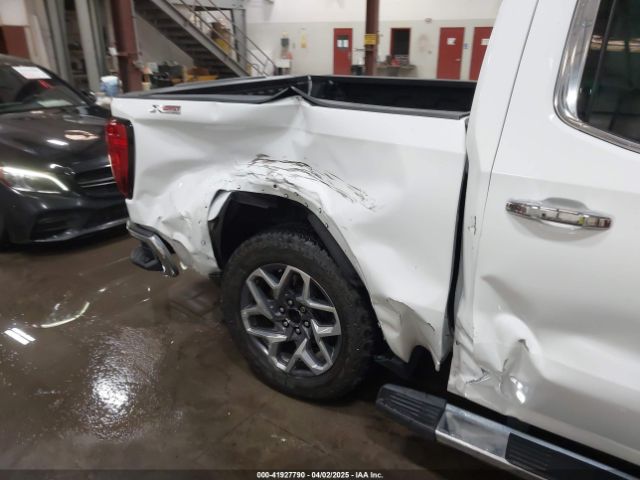 3GTUUDED8PG252545 GMC Sierra 1500 4wd  Short Box Slt