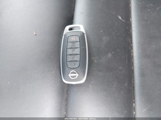 JN8BT3BA2PW003565 Nissan Rogue Sv Fwd