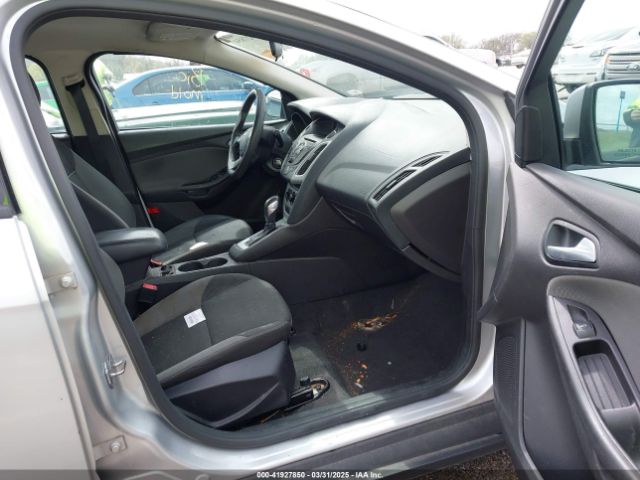 1FADP3F29EL410198 Ford FOCUS SE