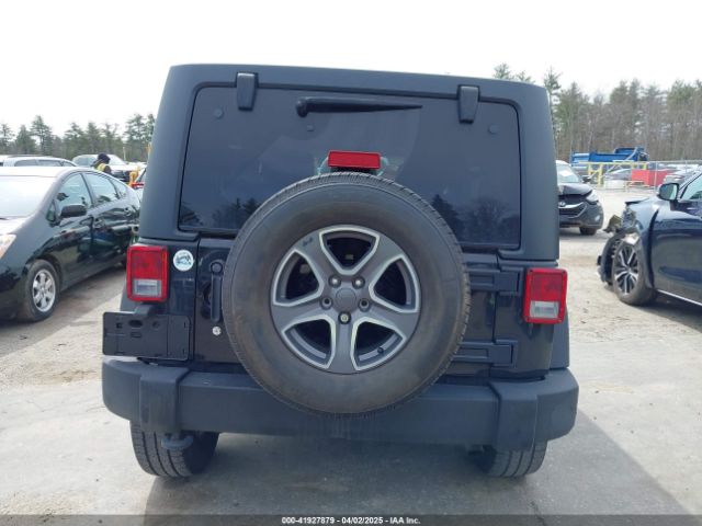 1C4HJWDG3GL342108 Jeep Wrangler Unlimited Sport