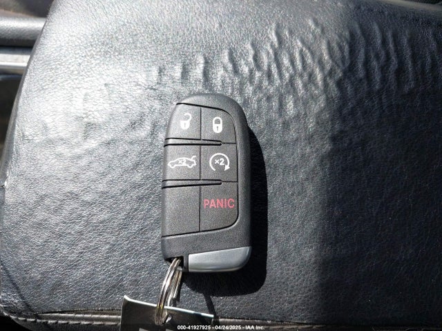 Chrysler 200 Limited 2015 1C3CCCABXFN675022 Image 11