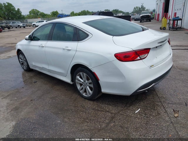 Chrysler 200 Limited 2015 1C3CCCABXFN675022 Image 3