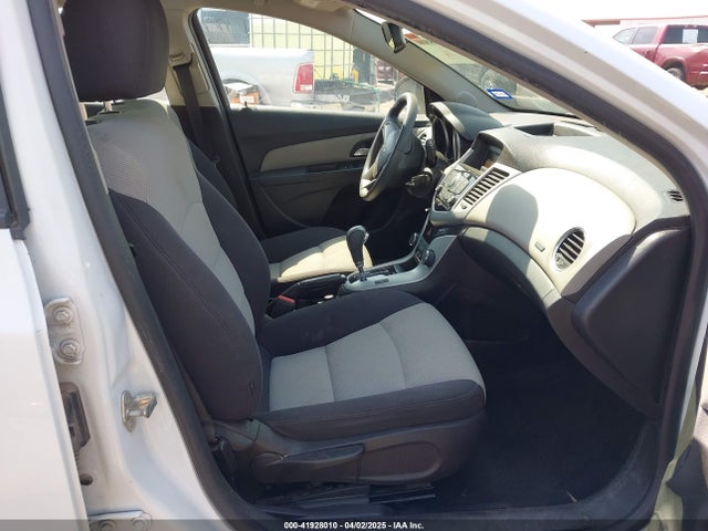 1G1PA5SH5E7156604 Chevrolet Cruze Ls Auto