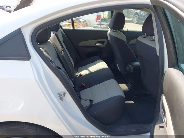 1G1PA5SH5E7156604 Chevrolet Cruze Ls Auto