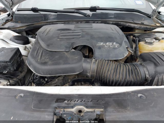 2C3CDXHG0GH129863 Dodge Charger Sxt