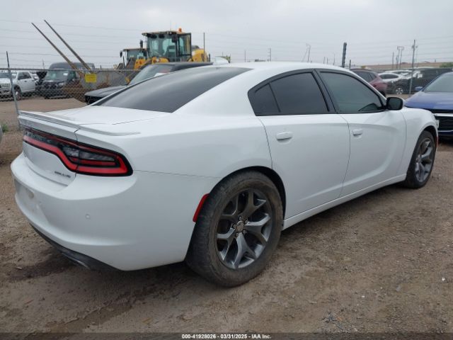 2C3CDXHG0GH129863 Dodge Charger Sxt