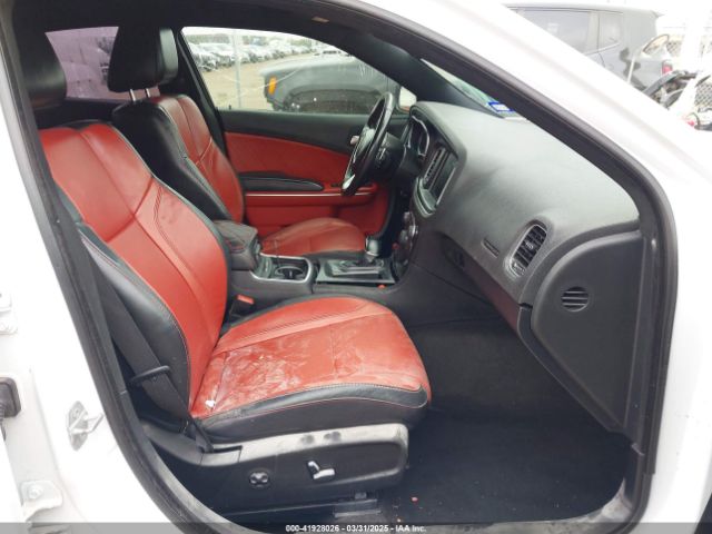 2C3CDXHG0GH129863 Dodge Charger Sxt