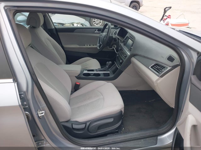 Hyundai SONATA SE 2016 5NPE24AFXGH372467 Image 5