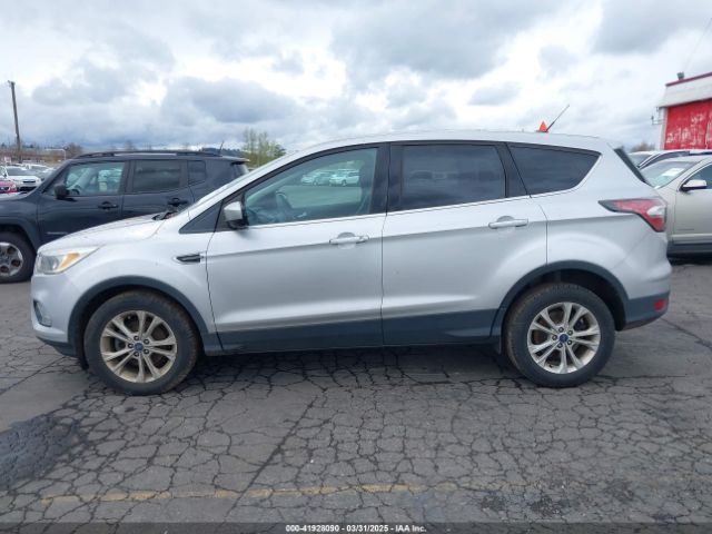 1FMCU0GD1HUA54451 Ford ESCAPE SE