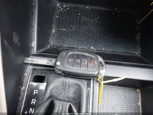 KM8J3CA26HU371869 Hyundai Tucson Eco