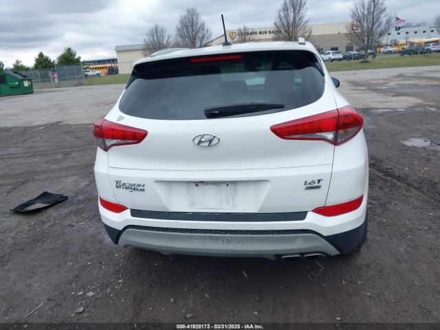 KM8J3CA26HU371869 Hyundai Tucson Eco