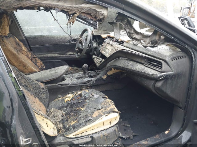 4T1B11HK8KU731736 Toyota CAMRY SE