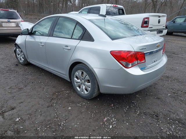 1G1PA5SG0F7116682 Chevrolet Cruze Ls Auto