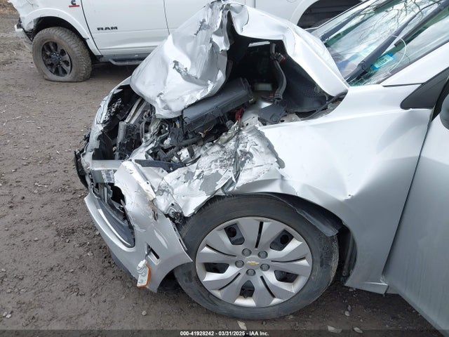 1G1PA5SG0F7116682 Chevrolet Cruze Ls Auto