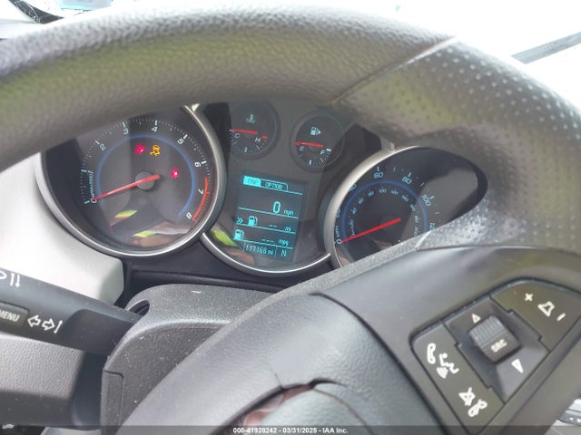 1G1PA5SG0F7116682 Chevrolet Cruze Ls Auto