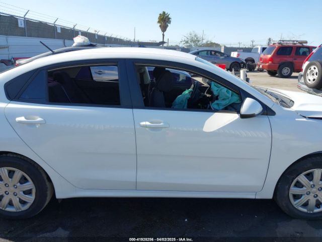 3KPA24AD0ME384401 KIA RIO S