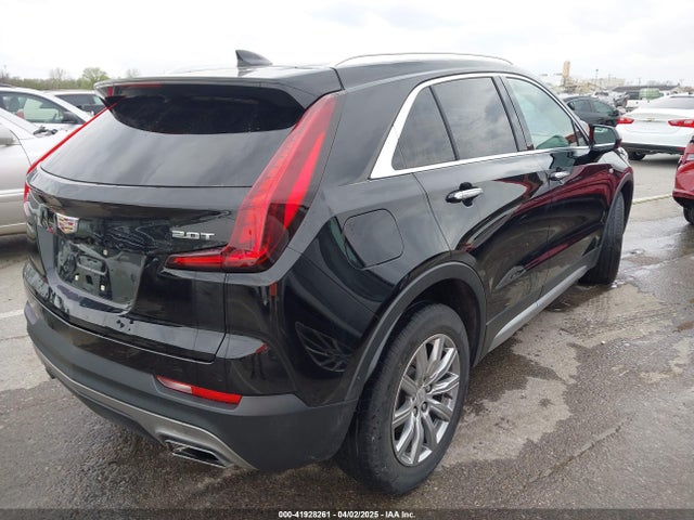 2019 CADILLAC XT4 1GYFZCR43KF212439 Photo 3