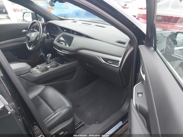 2019 CADILLAC XT4 1GYFZCR43KF212439 Photo 4
