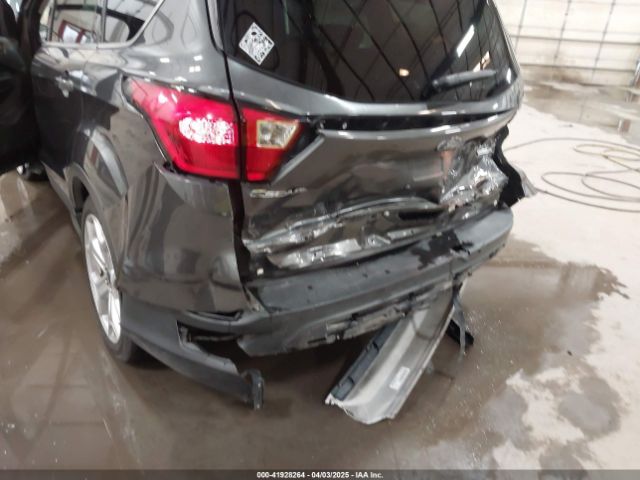 1FMCU9J91KUB11957 Ford Escape Titanium