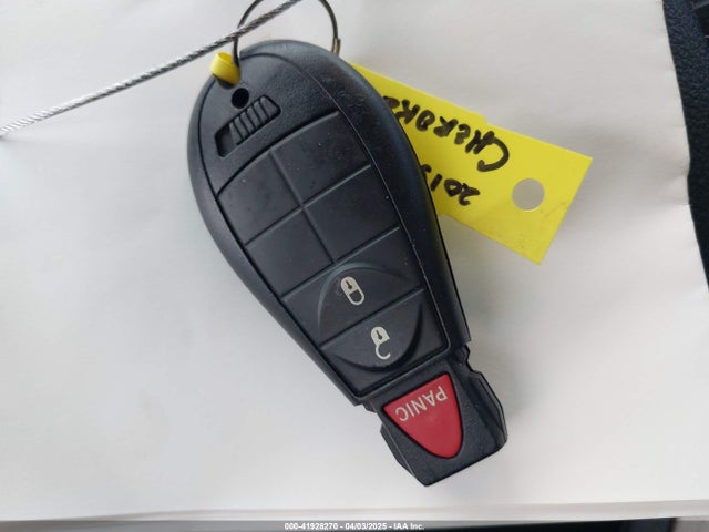 1C4PJLCB0FW676917 Jeep Cherokee Latitude
