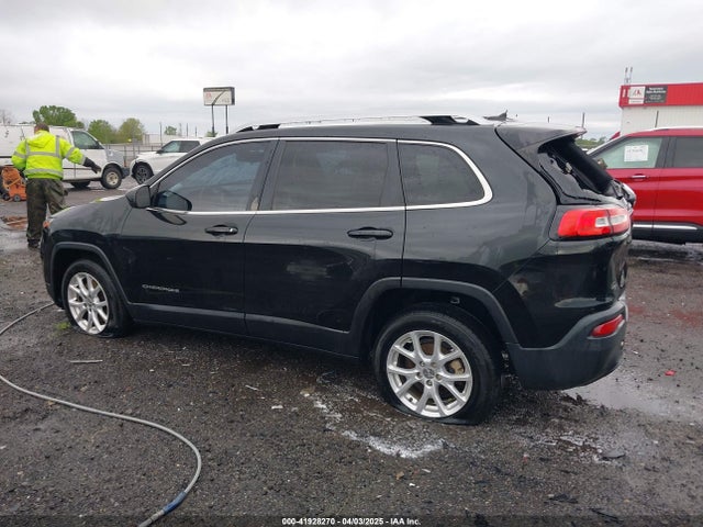 1C4PJLCB0FW676917 Jeep Cherokee Latitude