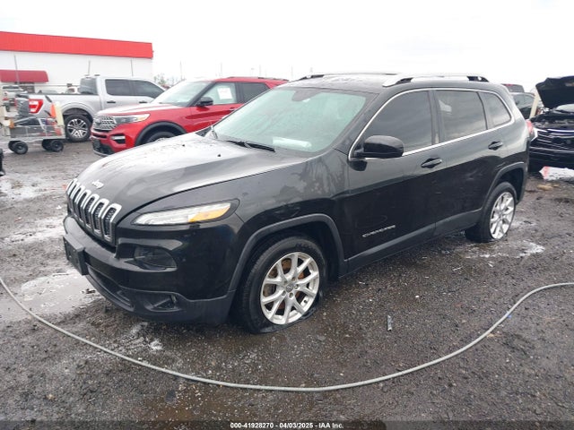 1C4PJLCB0FW676917 Jeep Cherokee Latitude