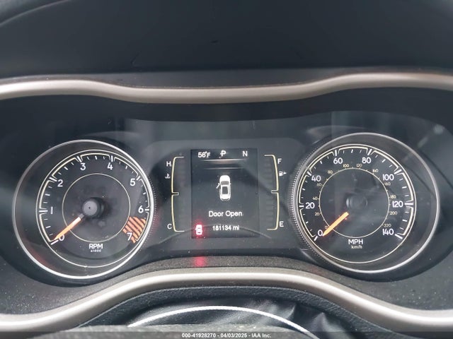 1C4PJLCB0FW676917 Jeep Cherokee Latitude