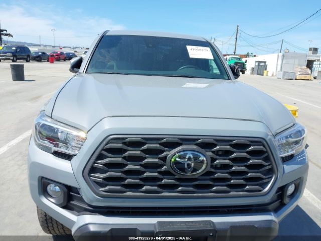 3TMCZ5AN8MM431523 Toyota Tacoma Trd Off-road
