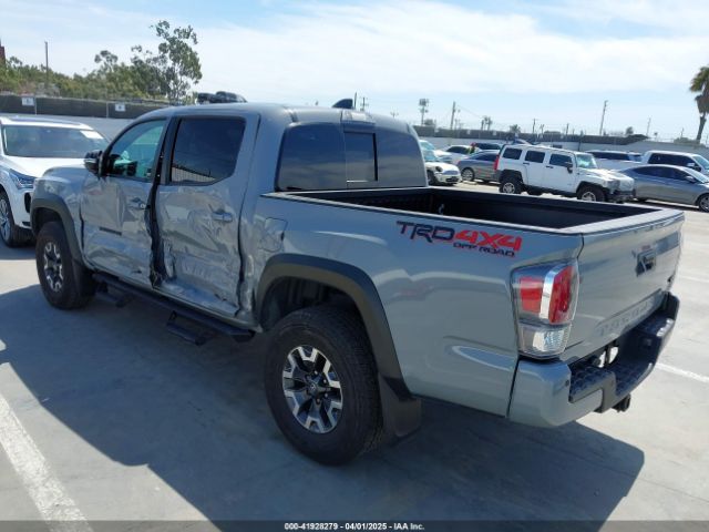3TMCZ5AN8MM431523 Toyota Tacoma Trd Off-road