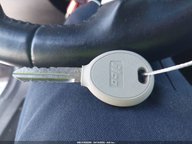 2011 CHRYSLER 200 1C3BC2FG6BN607644 Photo 10