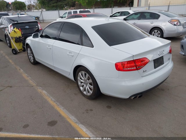 2012 AUDI A4 WAUBFAFL9CN015227 Photo 2