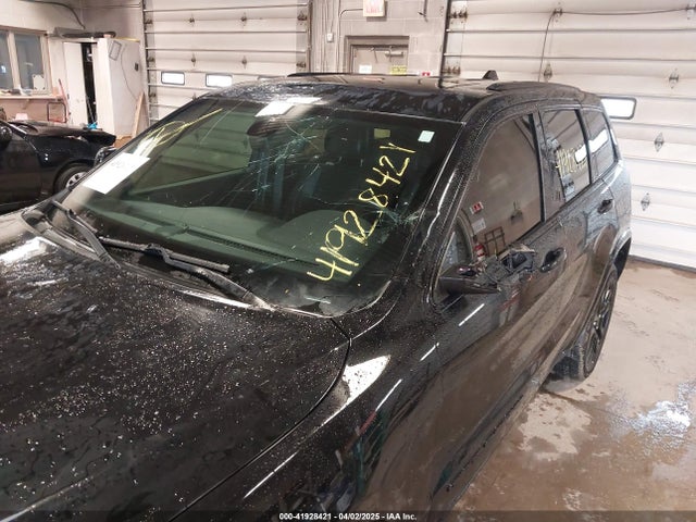 1C4RJFAG6JC475753 Jeep Grand Cherokee Altitude 4x4