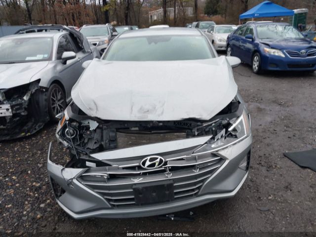 5NPD84LF2LH585950 Hyundai ELANTRA SEL