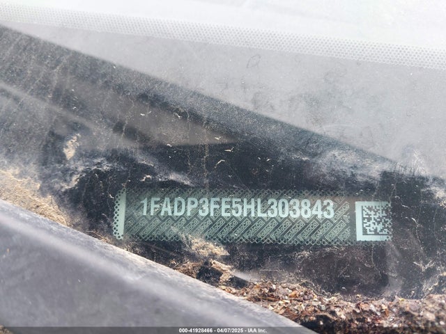 1FADP3FE5HL303843 Ford FOCUS SE