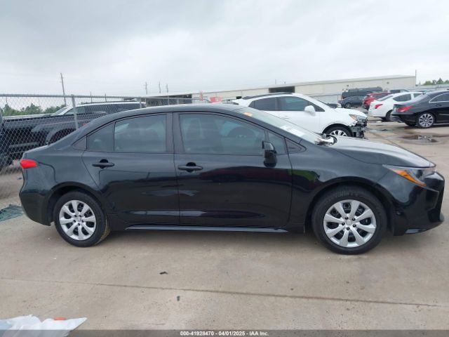 5YFEPMAE0NP369893 Toyota COROLLA LE
