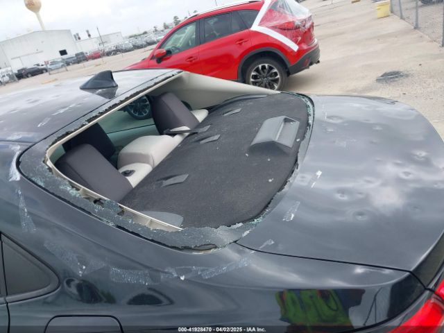 5YFEPMAE0NP369893 Toyota COROLLA LE