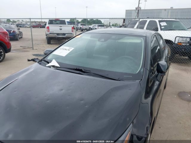 5YFEPMAE0NP369893 Toyota COROLLA LE