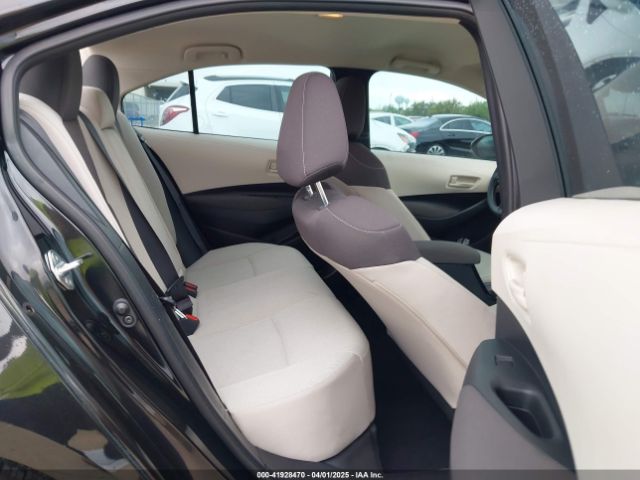 5YFEPMAE0NP369893 Toyota COROLLA LE