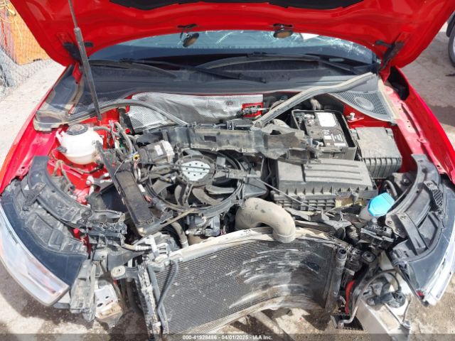 WA1BCCFS8JR032485 Audi Q3 2.0t Sport Premium