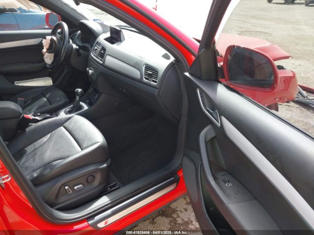 WA1BCCFS8JR032485 Audi Q3 2.0t Sport Premium